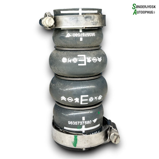 Peugeot 208 Turbo/Intercool. Slanger Med OEM Nr. 9835737580 Fra Peugeot Ophugger