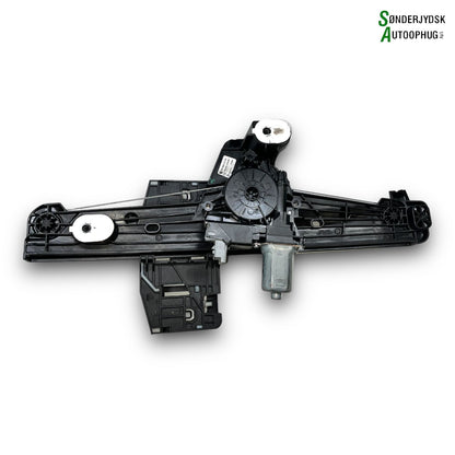 Peugeot 208 Rudemotor - Rudehejs Med OEM Nr. 9829045280 Fra Peugeot Ophugger