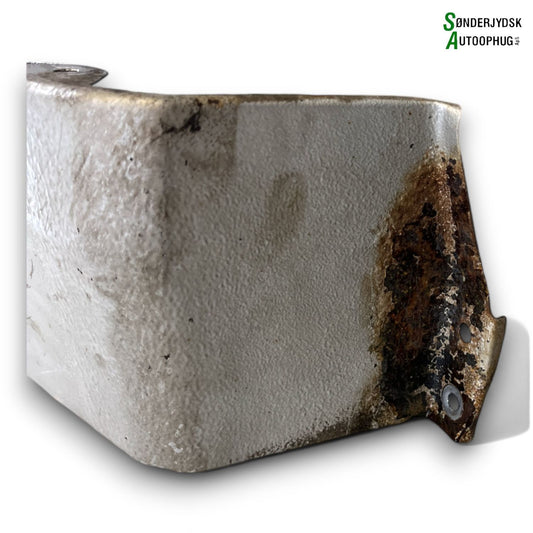 Suzuki Swift Forskærm H Med OEM Nr. 5761163J20 Fra Suzuki Ophugger