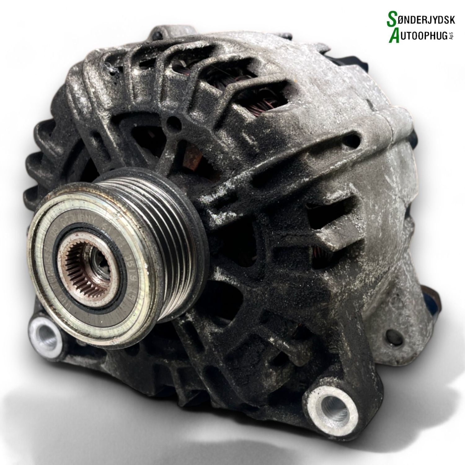 Peugeot 308 Generator Med OEM Nr. 5705AS Fra Peugeot Ophugger