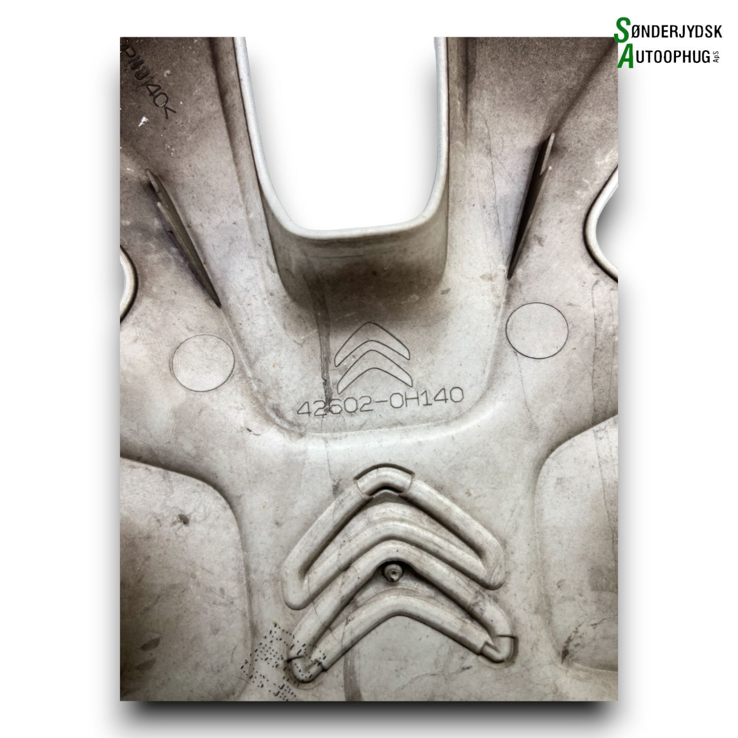 Citroen C1 Navkapsel Med OEM Nr. B000880080	 Fra Citroen Ophugger