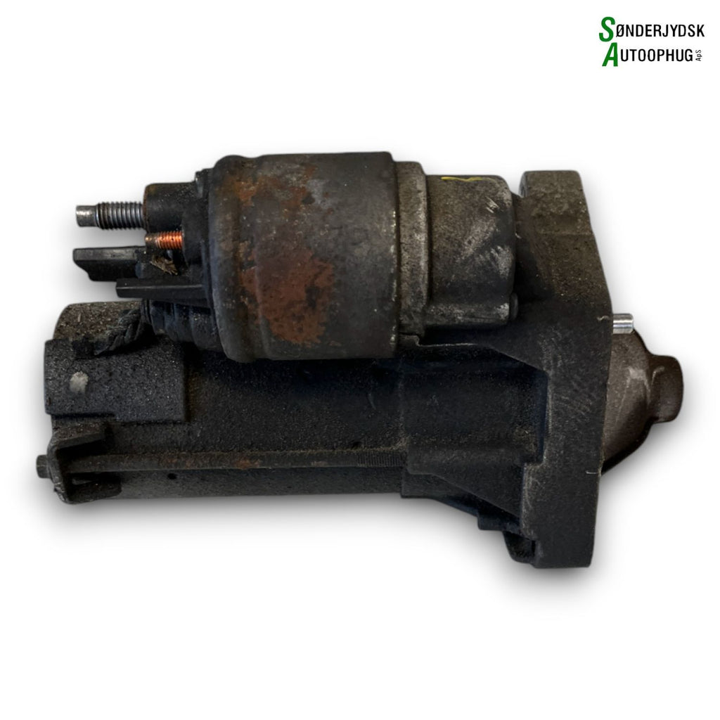 Renault Clio 4 Starter Med OEM Nr. 233003152R Fra Renault Ophugger