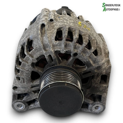 Renault Clio 4 Generator Med OEM Nr. 231007281A Fra Renault Ophugger