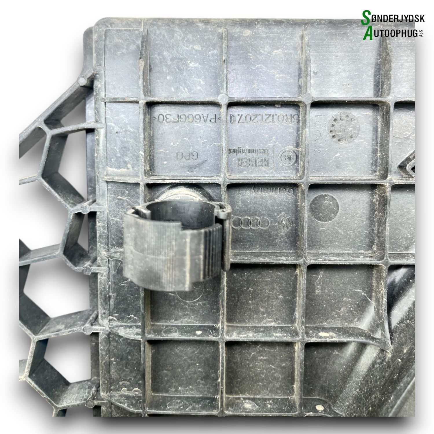 Skoda Rapid Kølerblæser El Med OEM Nr. 6R0121207Q Fra Skoda Ophugger