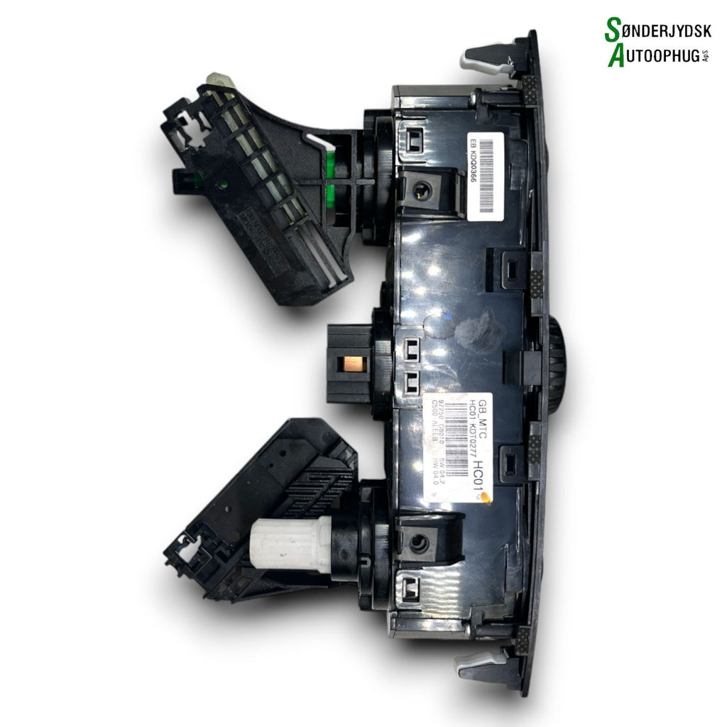 Hyundai I20 Nl Varmeregulering Med OEM Nr. 97250C8010 Fra Hyundai Ophugger