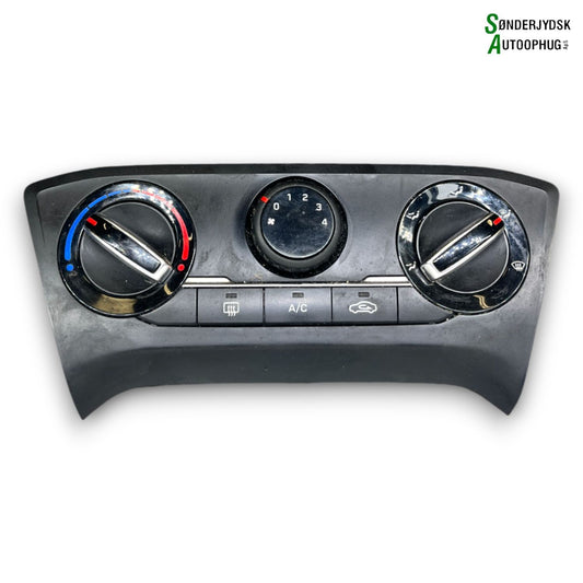 Hyundai I20 NL Varmeregulering Med OEM Nr. 97250C8010SDH Fra Hyundai Ophugger