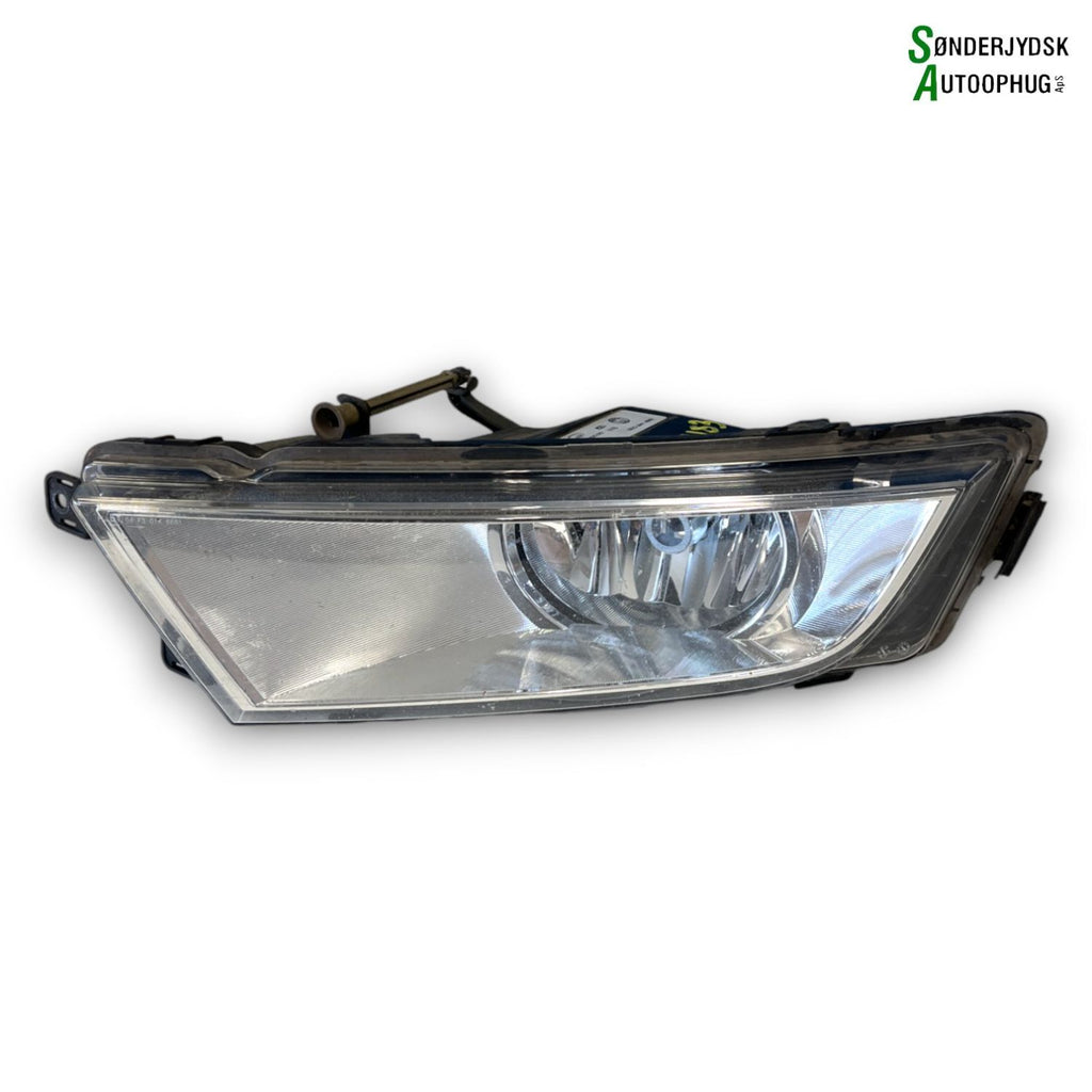 Skoda Octavia Tågelygte For Med OEM Nr. 5E0941701D Fra Skoda Ophugger