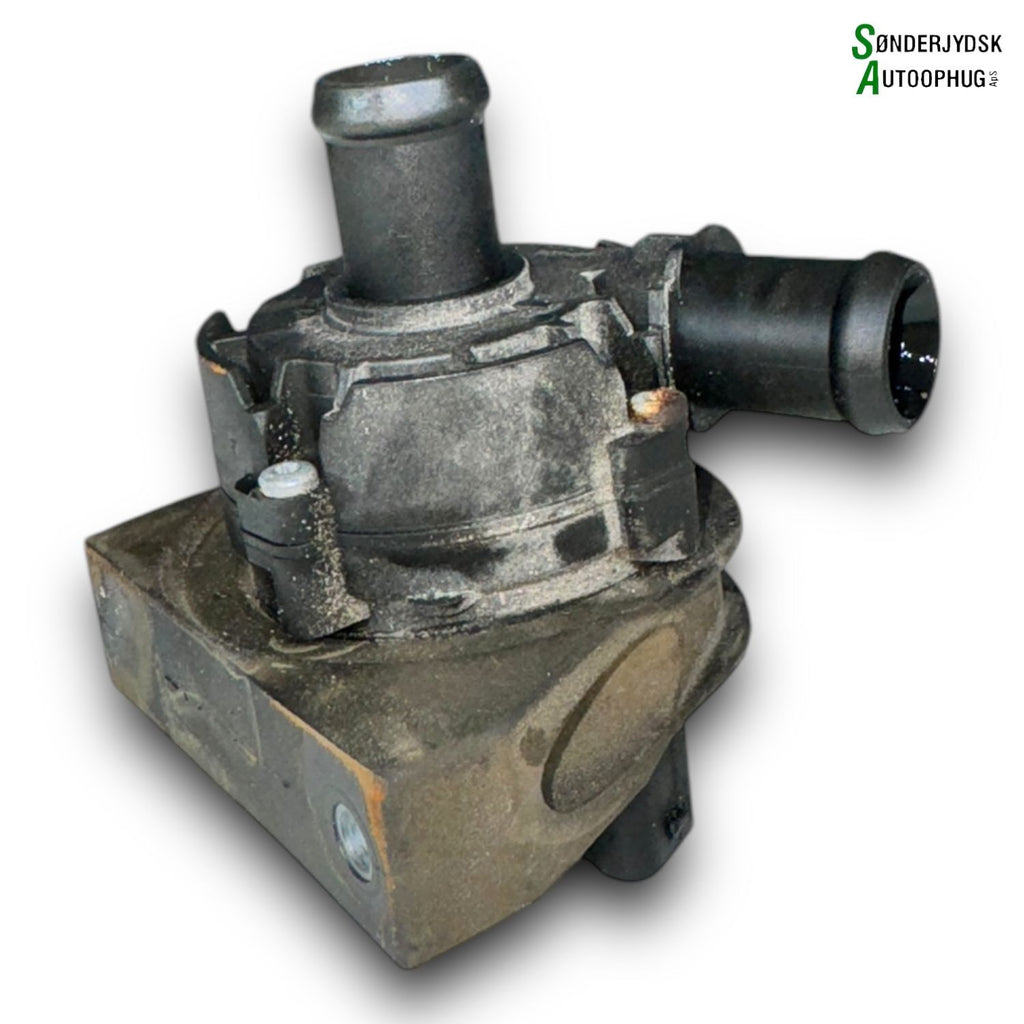 Skoda Octavia Cirkulationspumpe Med OEM Nr. 5Q0965567 Fra Skoda Ophugger