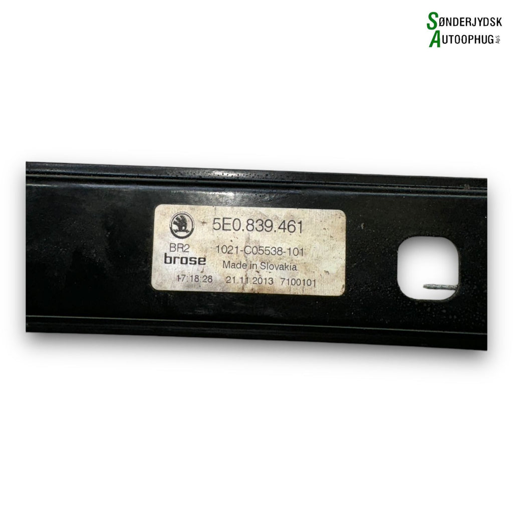 Skoda Octavia Rudemotor - Rudehejs Med OEM Nr. 5Q0959811A Fra Skoda Ophugger