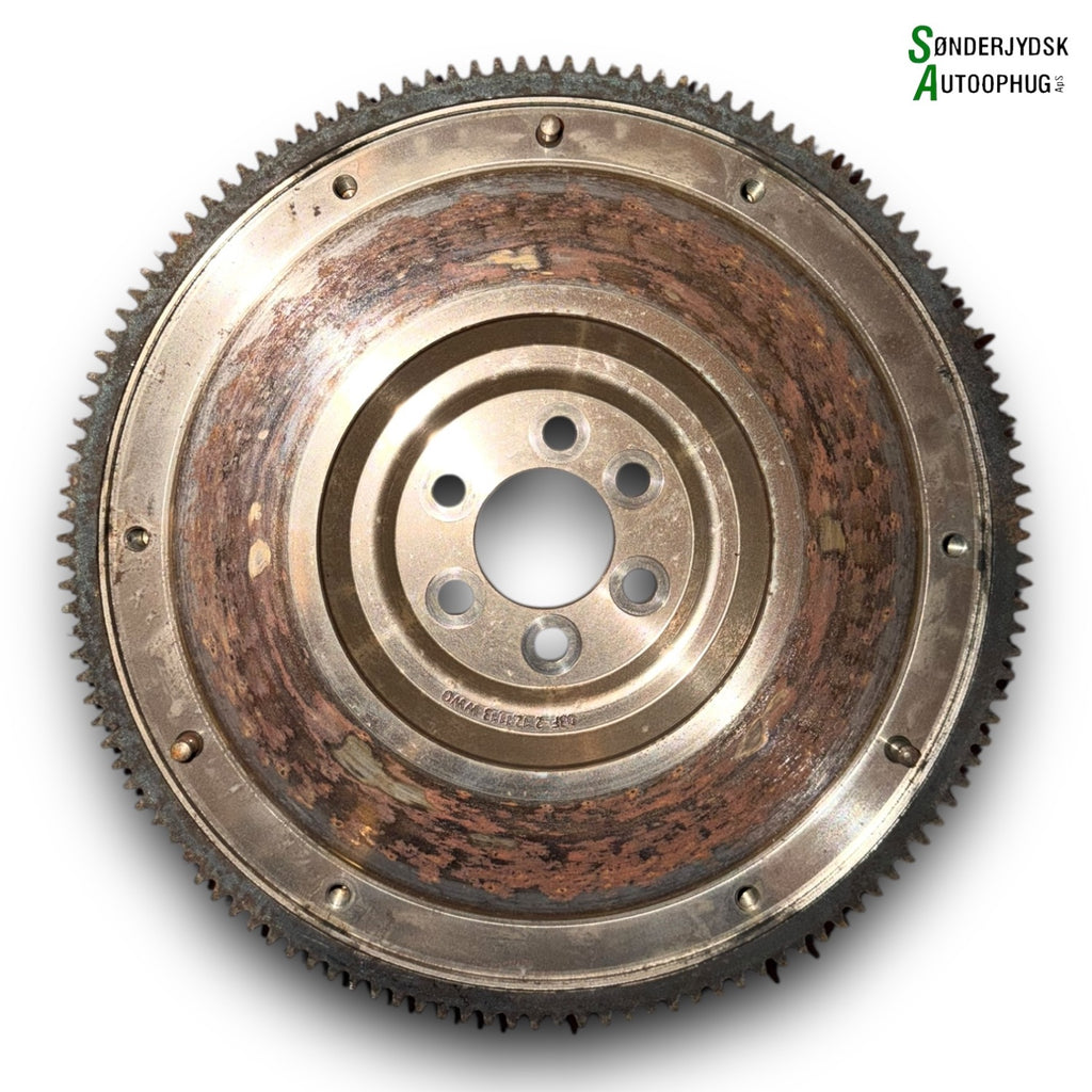 Skoda Octavia Svinghjul Med OEM Nr. 03F105273 Fra Skoda Ophugger