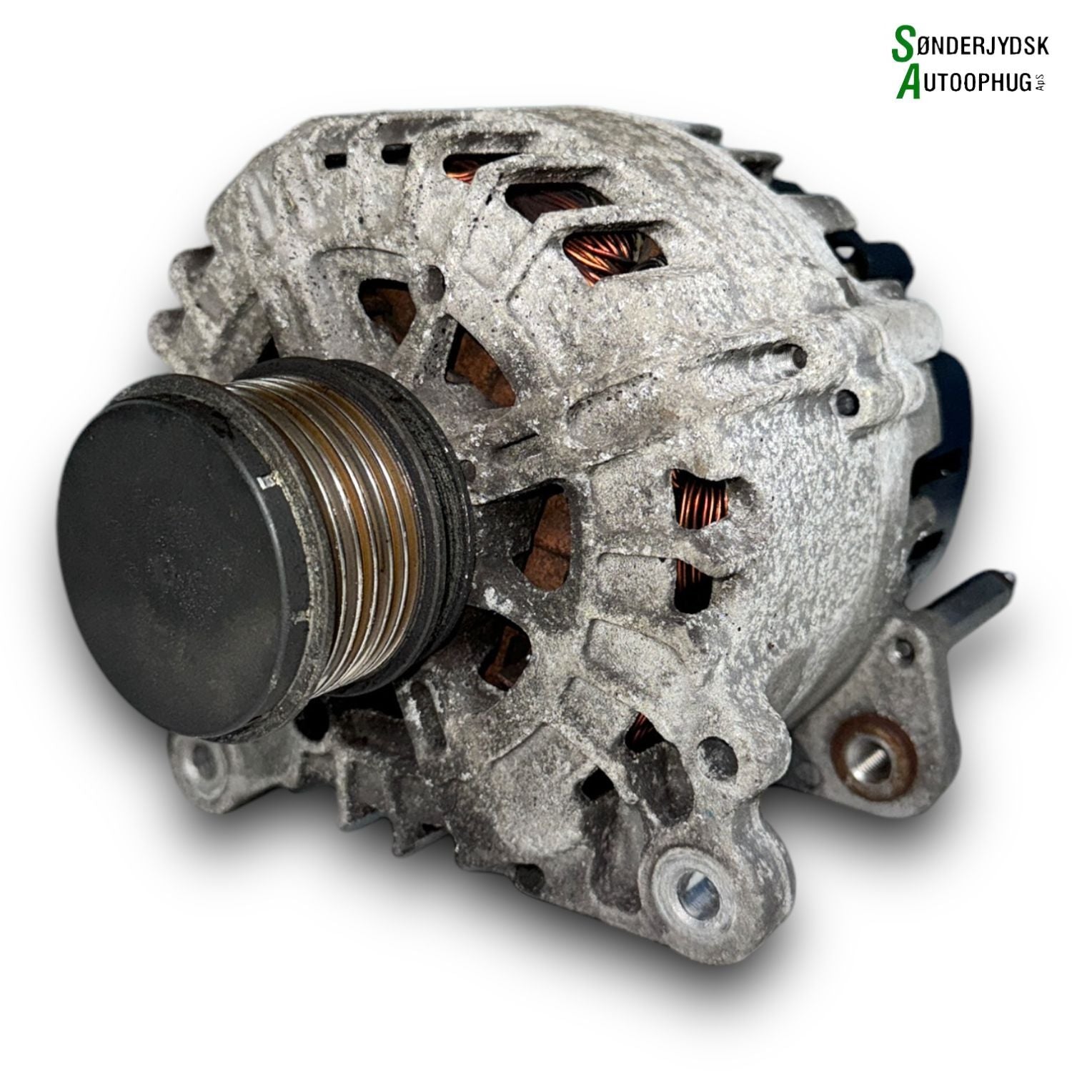 VW Polo 6R Generator Med OEM Nr. 03L903023 Fra VW Ophugger