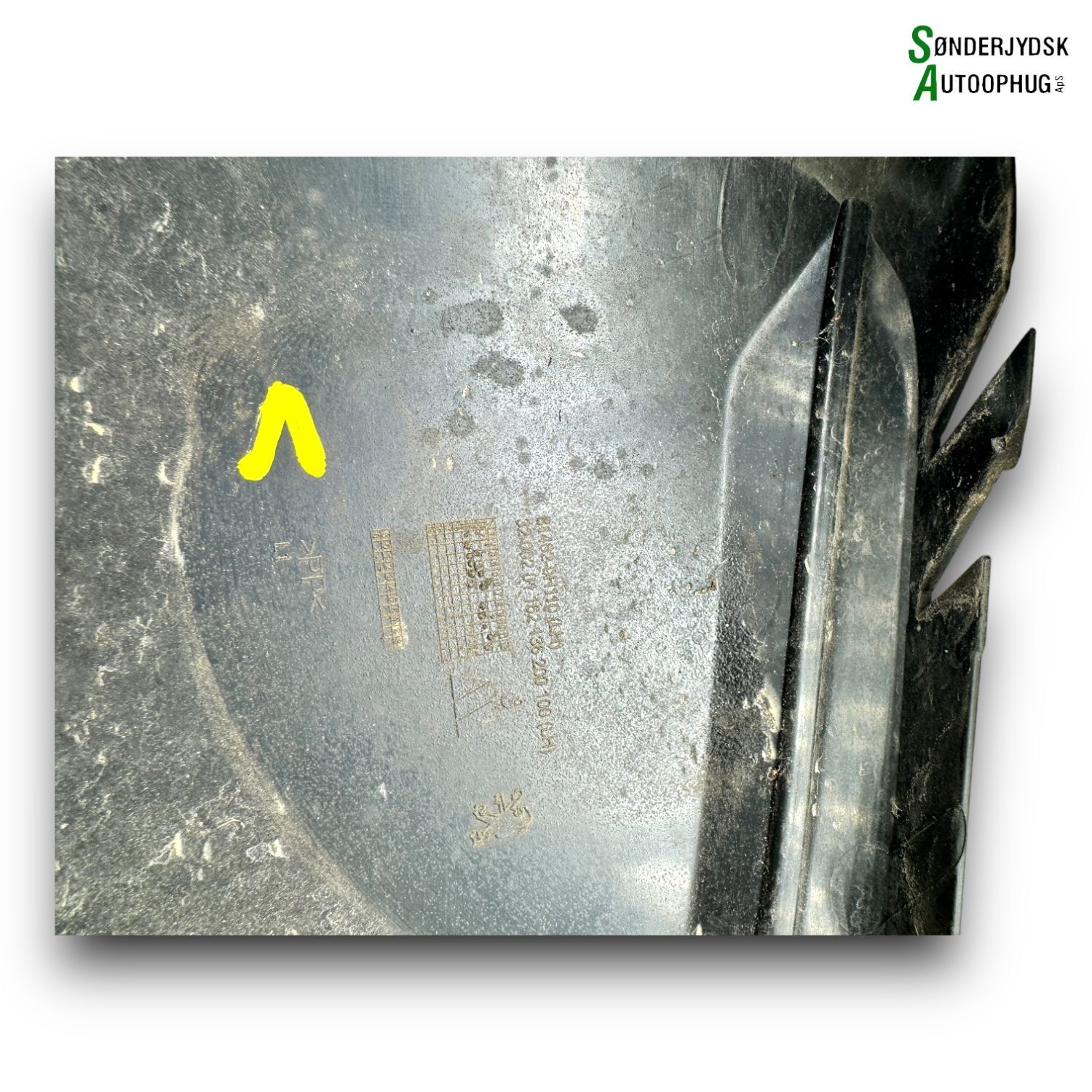 Peugeot 108 Kofangergitter Med OEM Nr. 1612202380 Fra Peugeot Ophugger