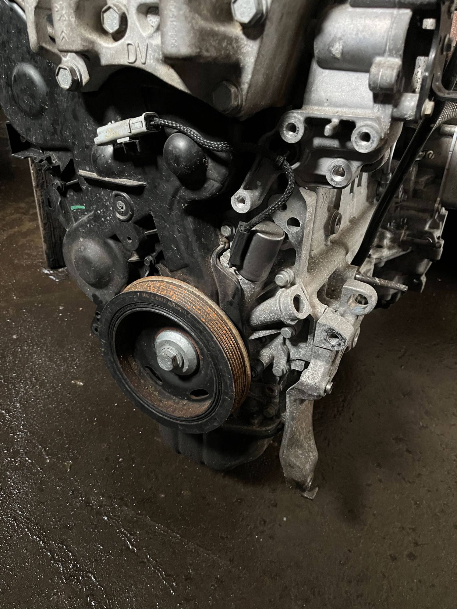 Citroen C4 II Motor Med OEM Nr. 1614416880 Fra Citroen Ophugger