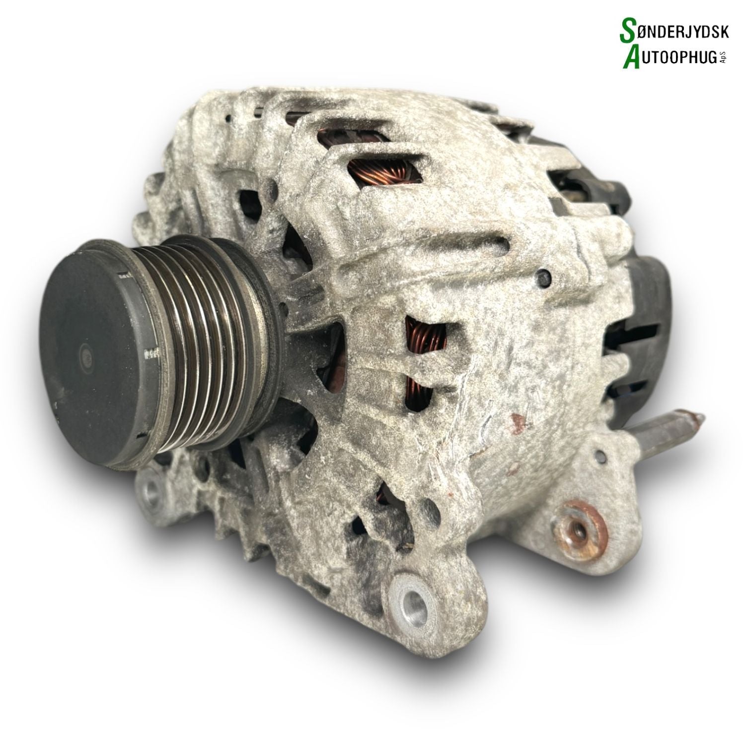VW Polo 6R Generator Med OEM Nr. 03L903023A Fra VW Ophugger
