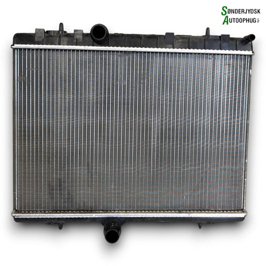 Citroen C4 II Køler Med OEM Nr. 1610921480 Fra Citroen Ophugger