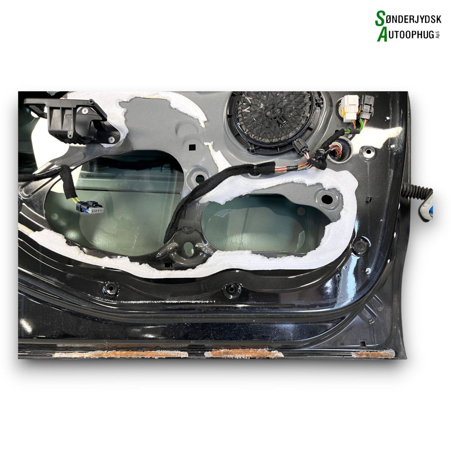 Citroen C4 II Fordør V Med OEM Nr. 9002EF Fra Citroen Ophugger