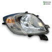 Toyota Yaris Forlygte Med OEM Nr. 811300D120 Fra Toyota Ophugger