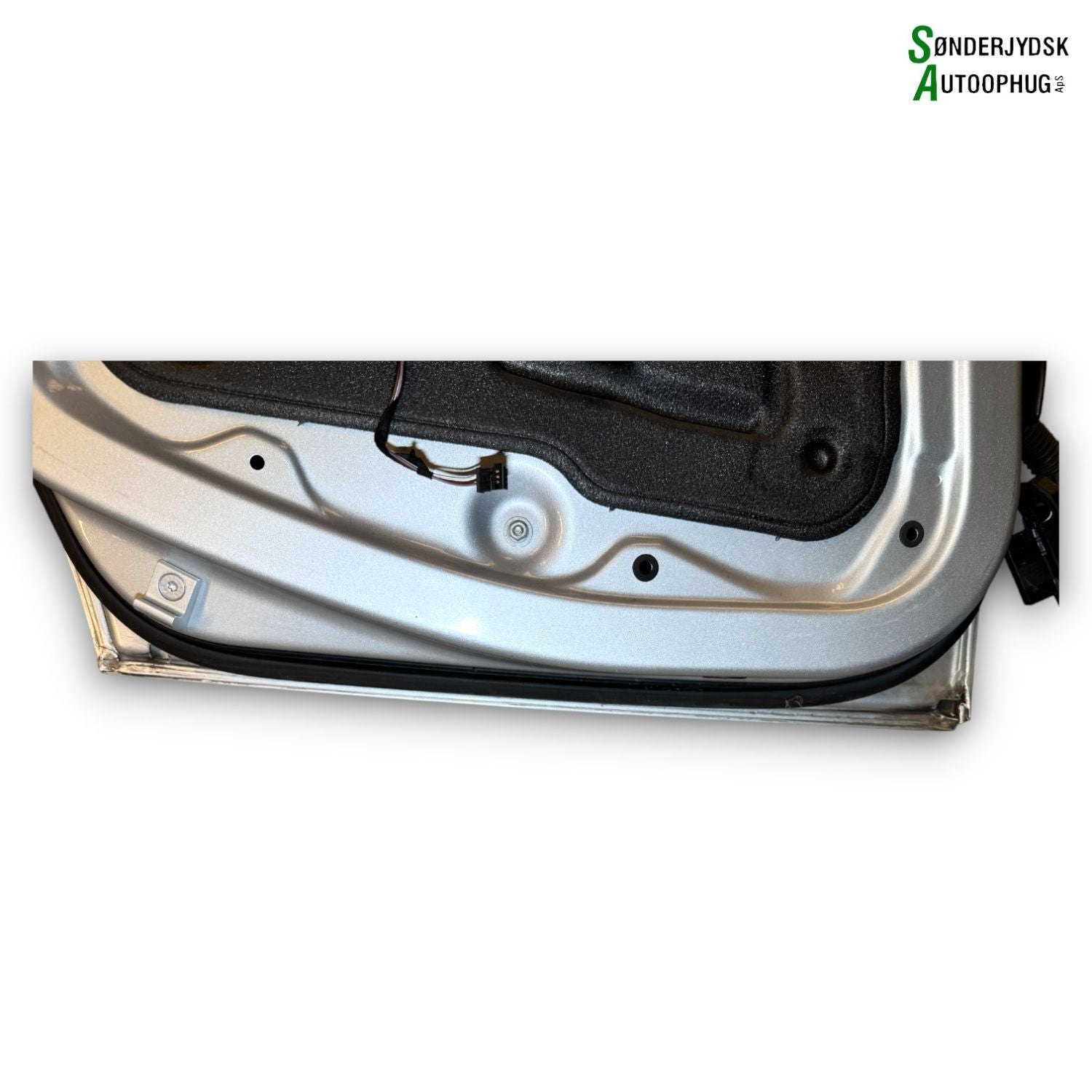 BMW 3-Serie E90/E91/E92 Bagdør V Med OEM Nr. 41007203675 Fra BMW Ophugger