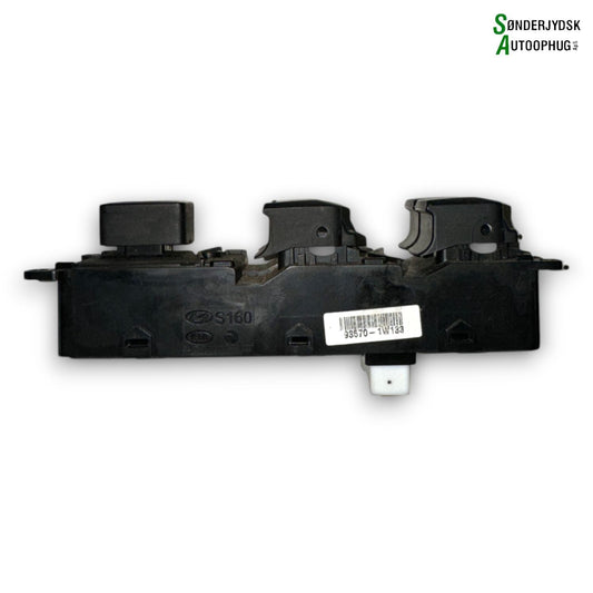 Kia Rio UB Kontakt Rudehejs Med OEM Nr. 935701W133 Fra Kia Ophugger