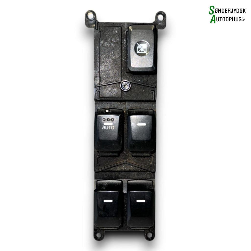 Kia Rio Ub Kontakt Rudehejs Med OEM Nr. 935701W133 Fra Kia Ophugger