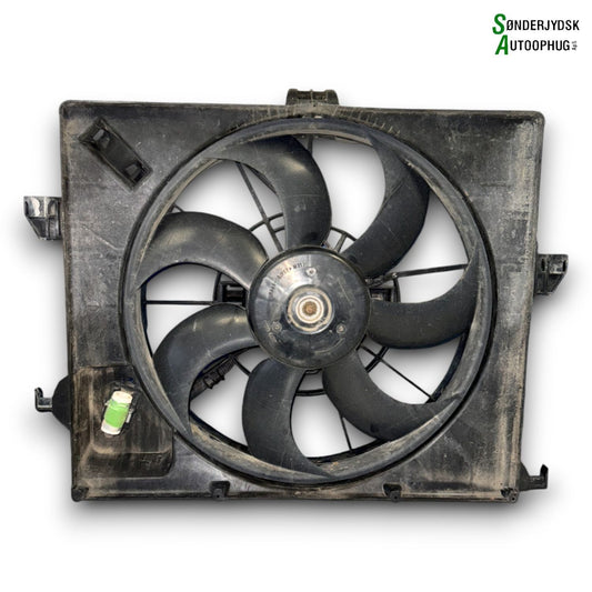 Kia Rio UB Kølerblæser El Med OEM Nr. 252311R390 Fra Kia Ophugger