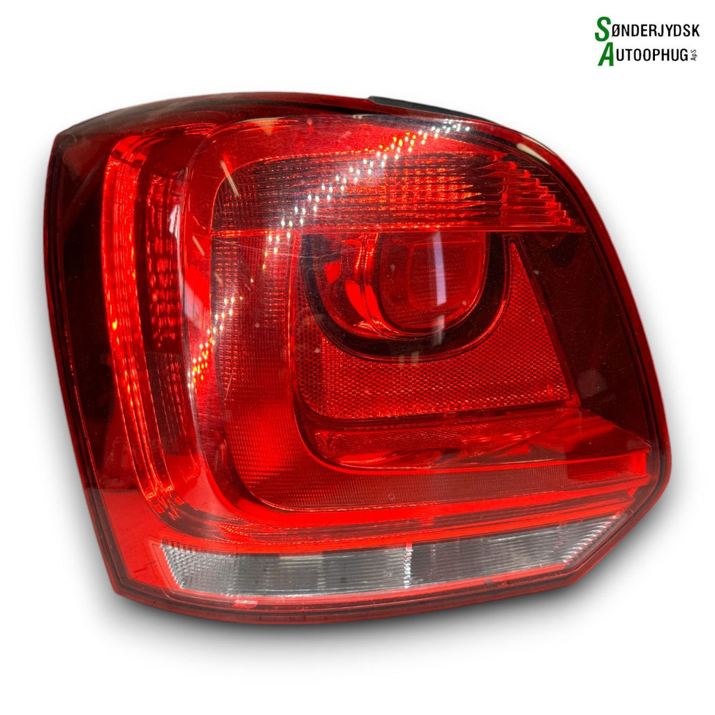 VW Polo 6R Baglygte Med OEM Nr. 6R0945095L Fra VW Ophugger