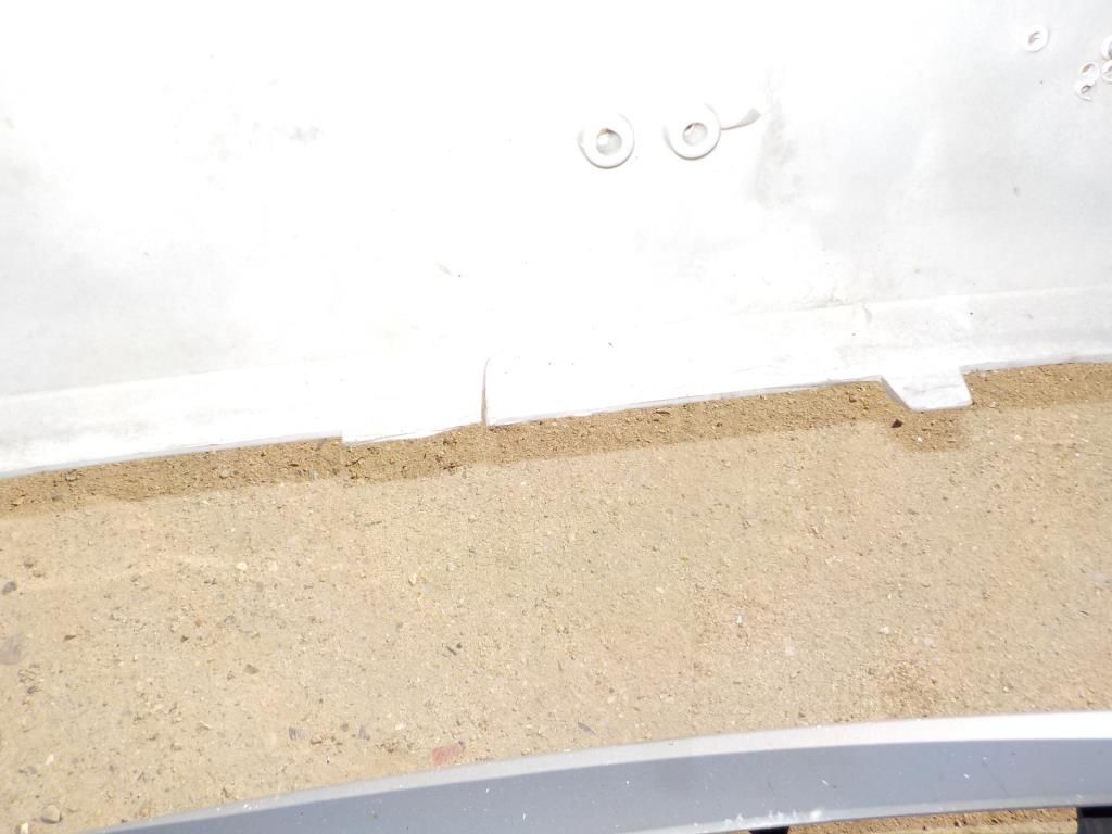 Ford Mondeo 3 Forkofanger Med OEM Nr. 1322638 Fra Ford Ophugger