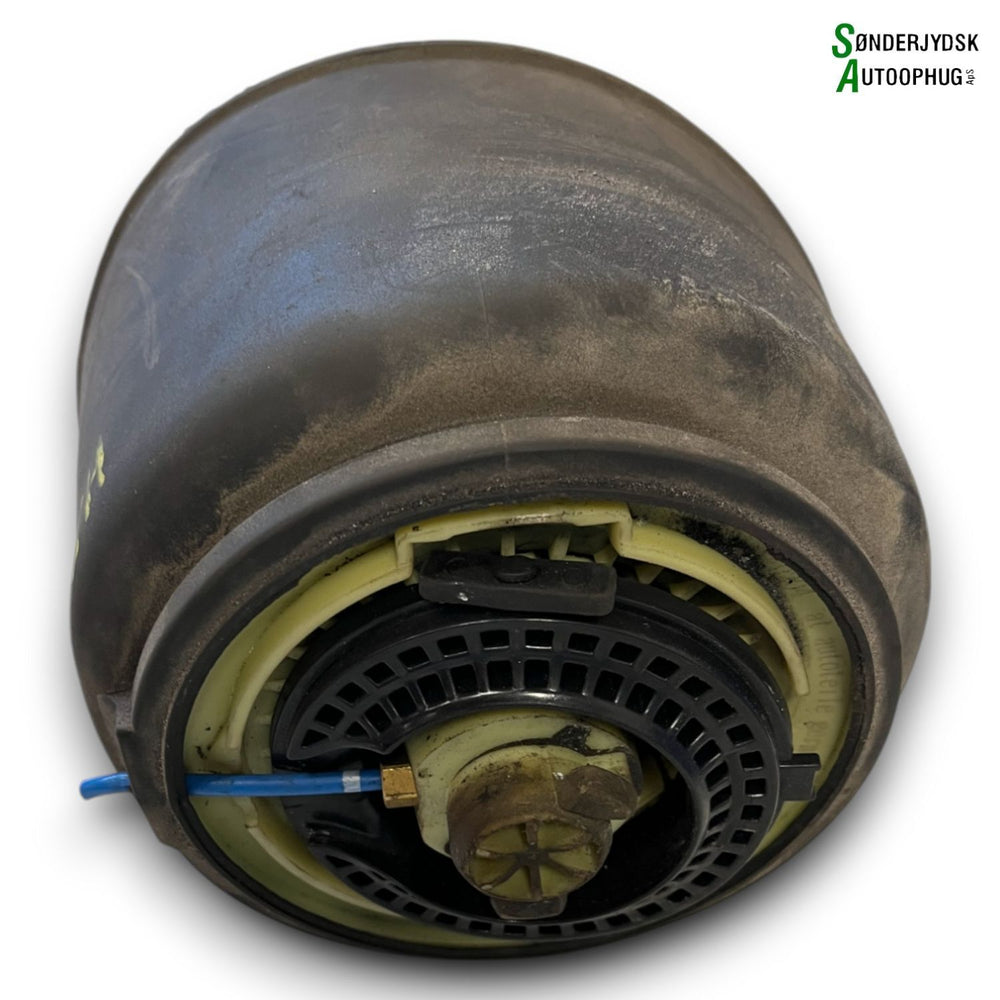 BMW 5-Serie F10/F11 Luftaffjed. Pude Med OEM Nr. 37106784379 Fra BMW Ophugger