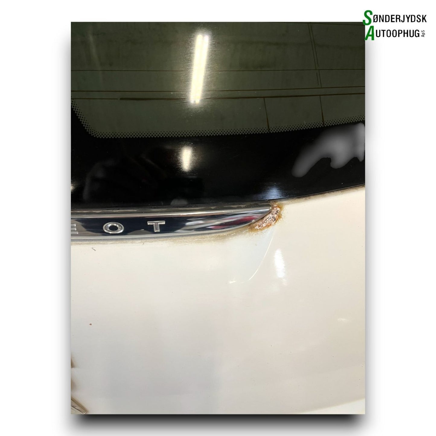 Peugeot 208 Bagklap Med OEM Nr. 9672664480	 Fra Peugeot Ophugger