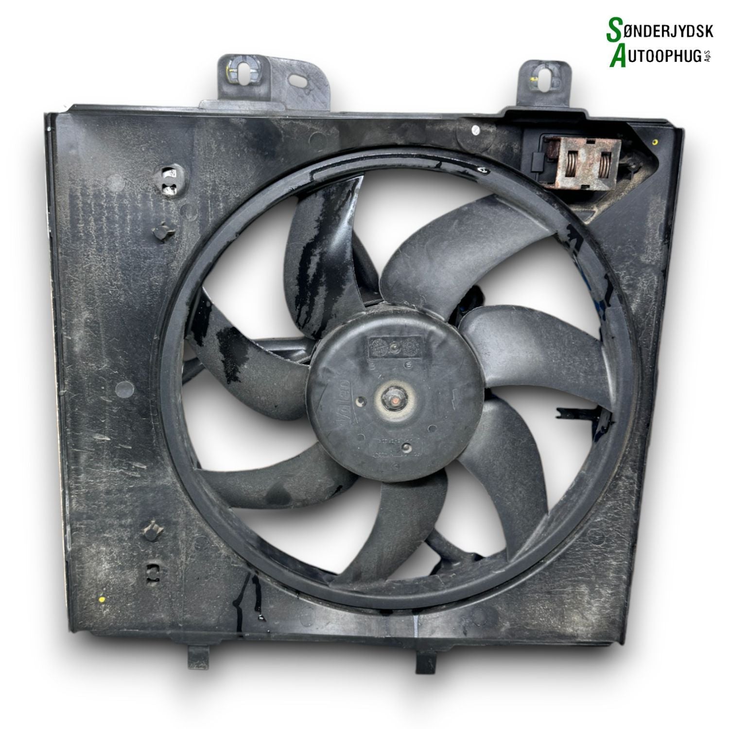 Peugeot 208 Kølerblæser El Med OEM Nr. 9812028580 Fra Peugeot Ophugger