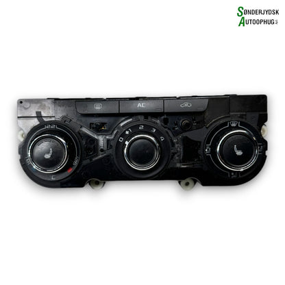 Skoda Octavia Varmeregulering Med OEM Nr. 3T0820047P Fra Skoda Ophugger