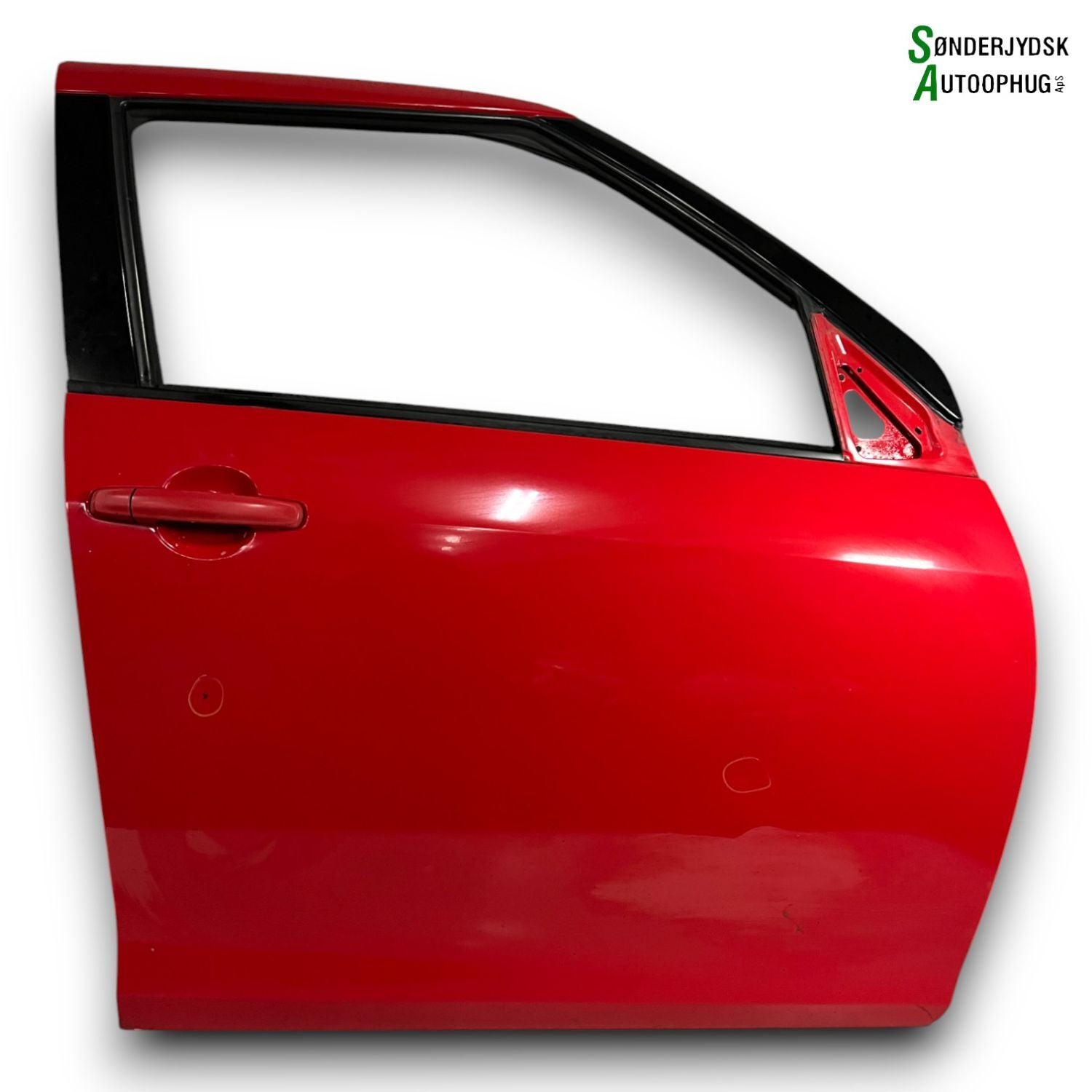 Suzuki Swift Fordør H Med OEM Nr. 6800168L00 Fra Suzuki Ophugger