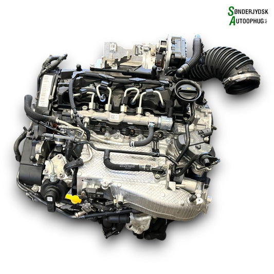 VW Touran 5T Motor Med OEM Nr. 05L100032X Fra VW Ophugger