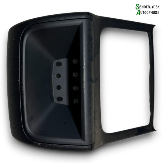 Audi A4 8K Aflægge Hylde Med OEM Nr. 8K0863300 Fra Audi Ophugger