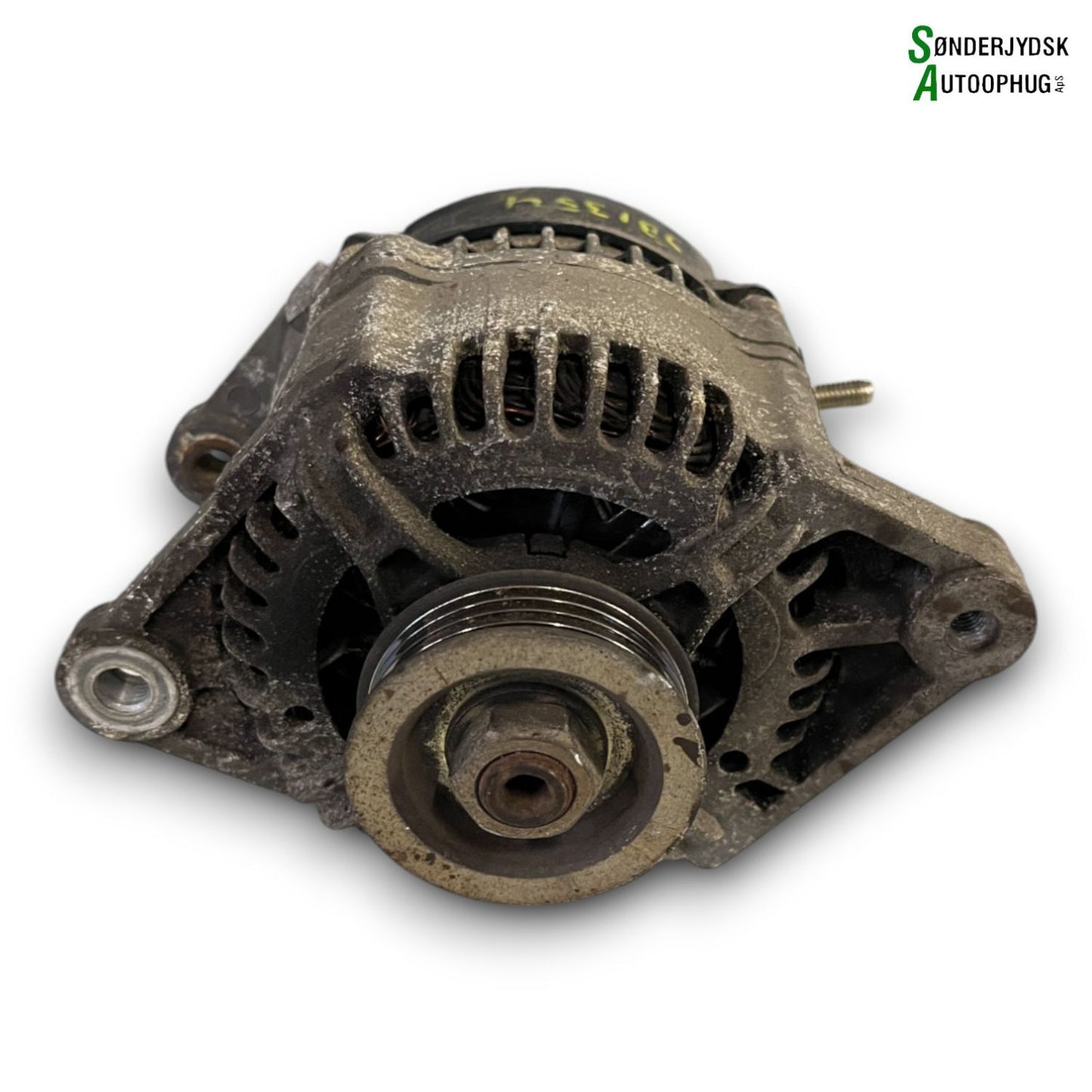 Suzuki Swift Generator Med OEM Nr. 3140085L02 Fra Suzuki Ophugger