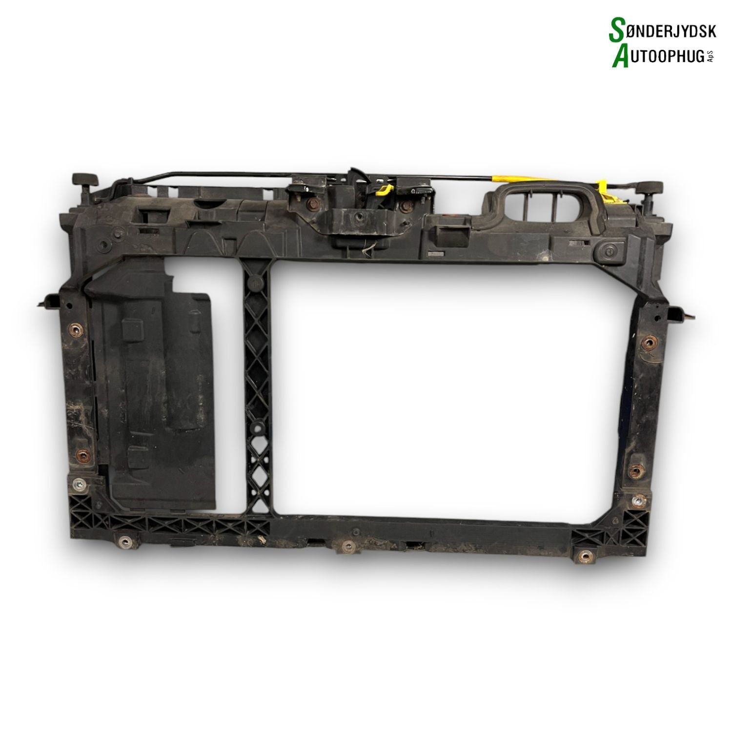 Ford Fiesta 7 Frontkasse Med OEM Nr. 1800028 Fra Ford Ophugger