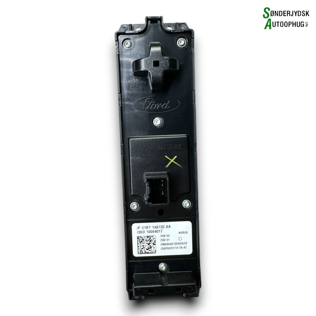 Ford Fiesta 7 Kontakt Rudehejs Med OEM Nr. 2032974 Fra Ford Ophugger