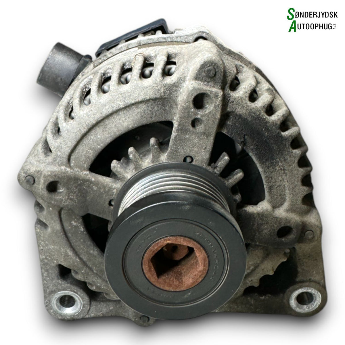 Ford Fiesta 7 Generator Med OEM Nr. 1764816 Fra Ford Ophugger
