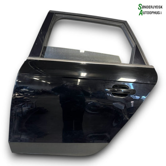 Audi A4 8K Bagdør V Med OEM Nr. 8K9833051D Fra Audi Ophugger