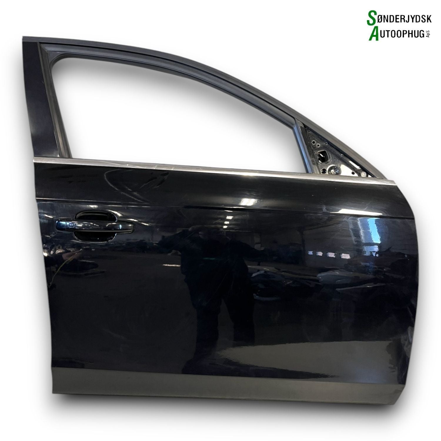 Audi A4 8K Fordør H Med OEM Nr. 8K0831052J Fra Audi Ophugger