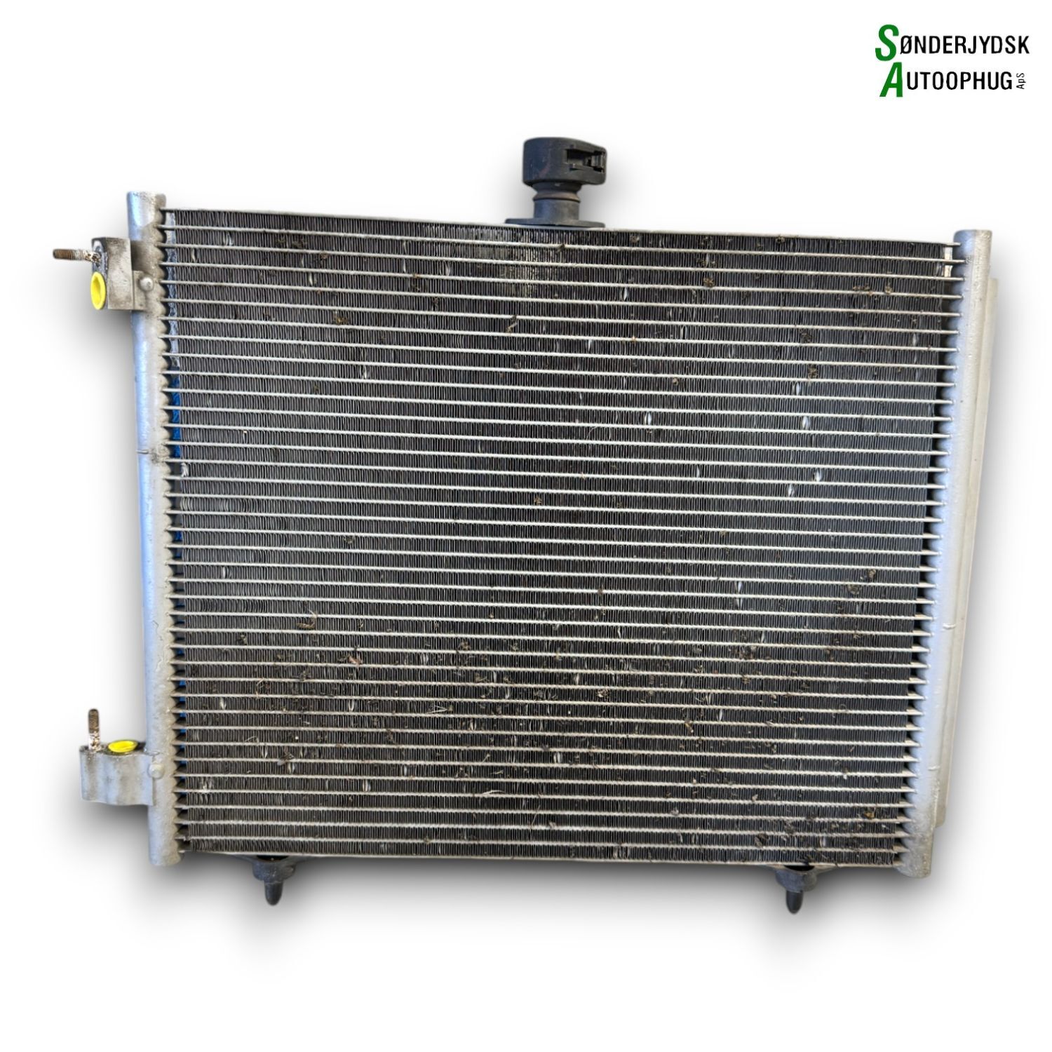 Peugeot 208 Køler Aircond Med OEM Nr. 6455JF Fra Peugeot Ophugger