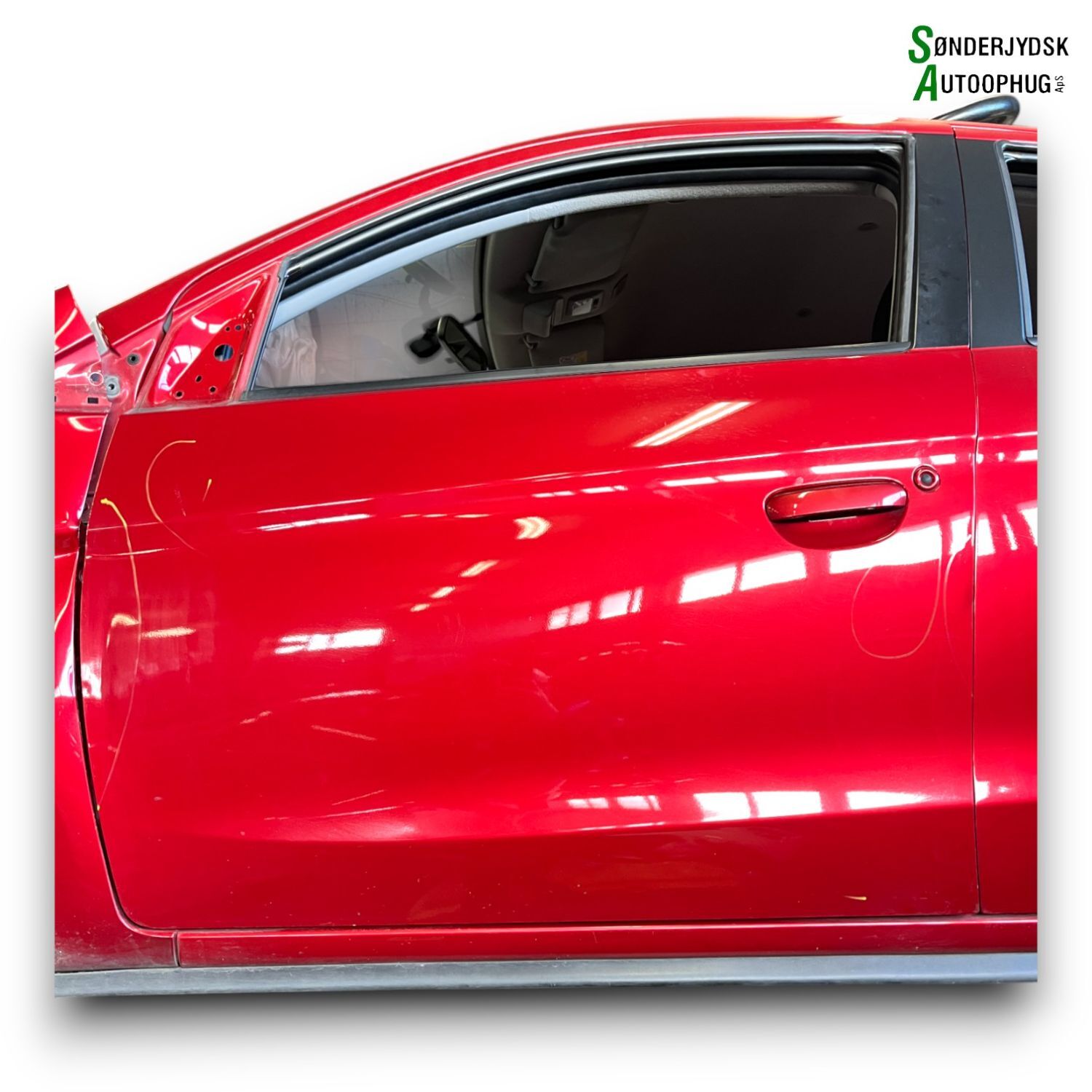 Mitsubishi Space Star Fordør V Med OEM Nr. 5700B683 Fra Mitsubishi Ophugger