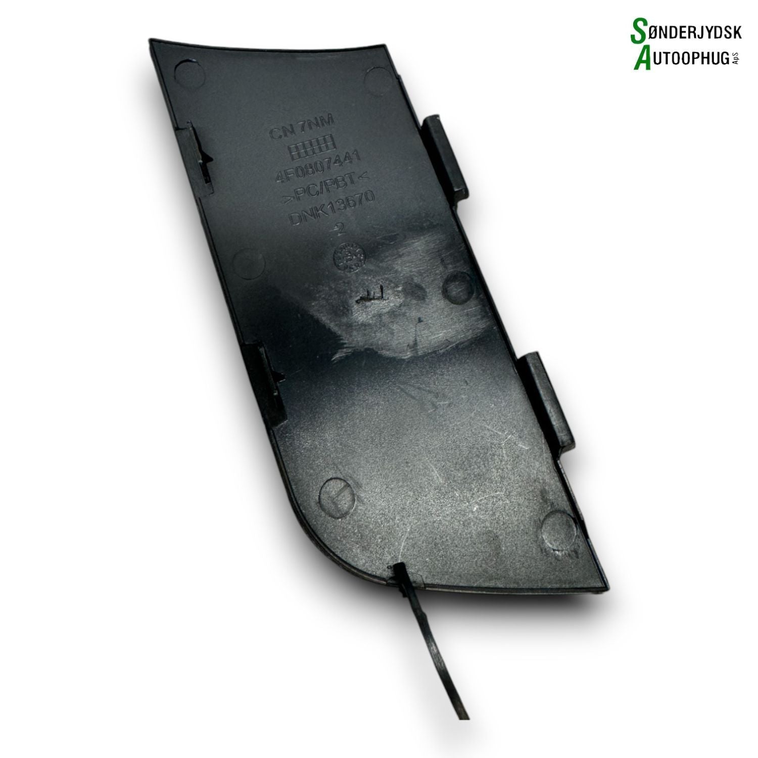 Audi A6 Dæksel Over Trækøje Med OEM Nr. 4F0807441 Fra Audi Ophugger