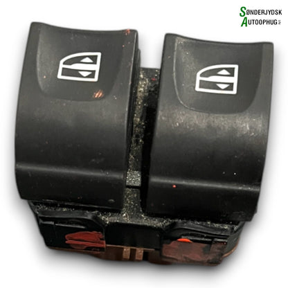 Dacia Logan Kontakt Rudehejs Med OEM Nr. 254111342R Fra Dacia Ophugger