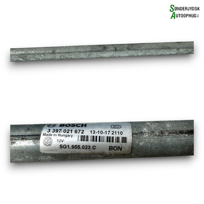 VW Golf 7 AU Viskertræk Med OEM Nr. 5G1955023D Fra VW Ophugger