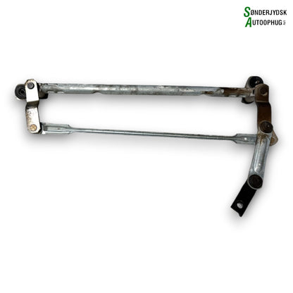 VW Golf 7 AU Viskertræk Med OEM Nr. 5G1955023C Fra VW Ophugger