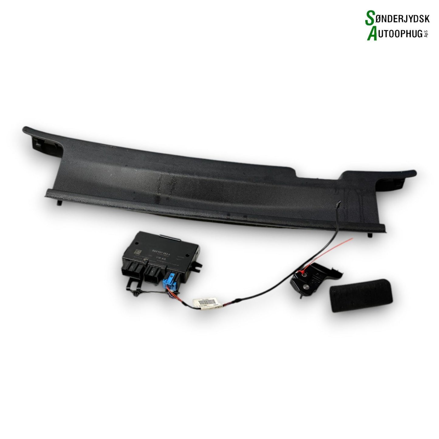 VW Golf 7 AU Anhængertræk, Fastmont Med OEM Nr. 5G0803880 Fra VW Ophugger