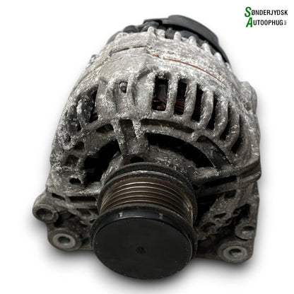 Skoda Fabia Generator Med OEM Nr. 06F903023D Fra Skoda Ophugger