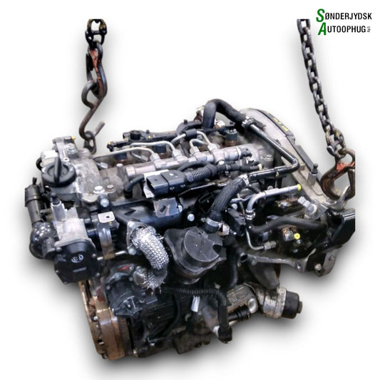 Opel Zafira C Tourer Motor Med OEM Nr. A20DT Fra Opel Ophugger