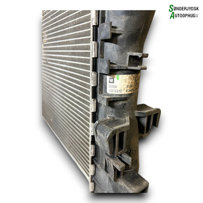 Opel Zafira C Tourer Køler Med OEM Nr. 13312812 Fra Opel Ophugger